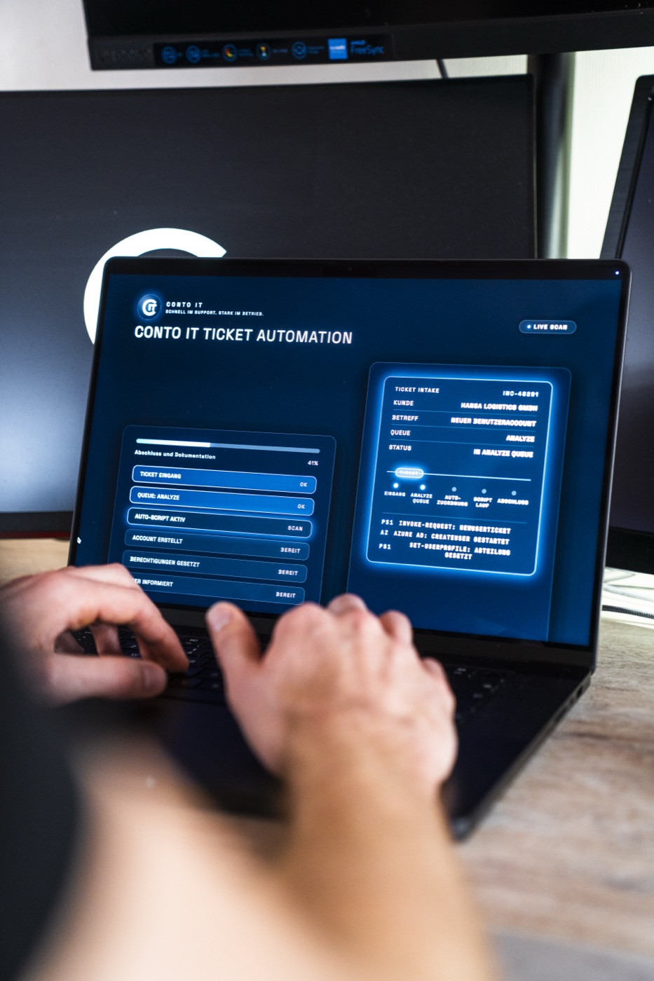 Conto IT Ticket-Automation – Monitoring-Dashboard am Laptop